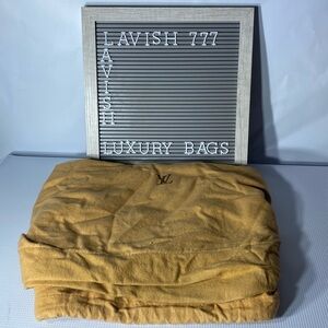 Louis Vuitton dust bag 23x21